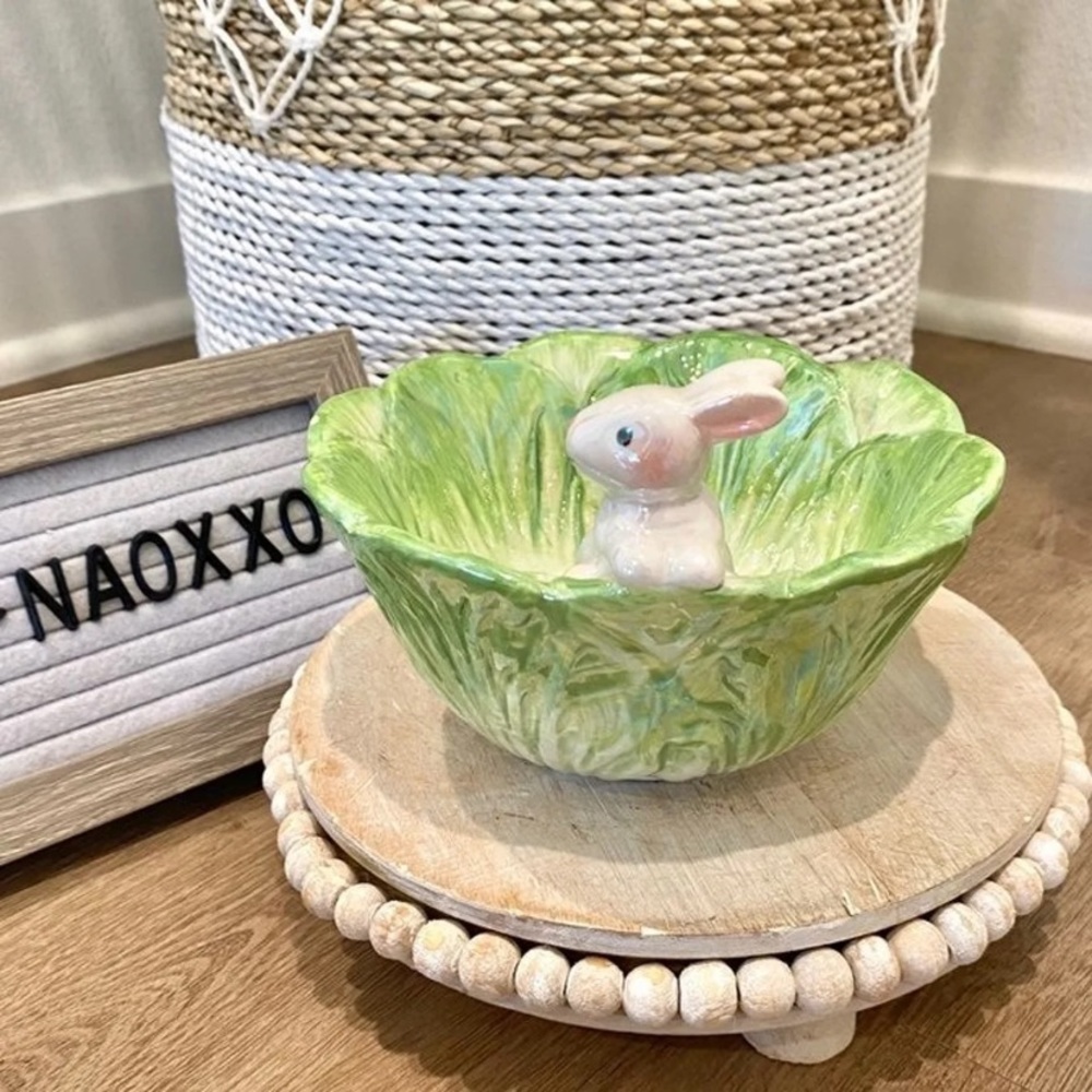 Iridescent Lettuce Wrap with Bunny Ceramic Bowl